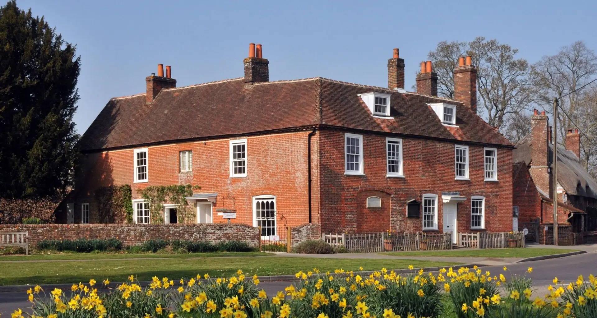 Finding Your Inner Elizabeth Bennet: A Journey Through Literary Journaling